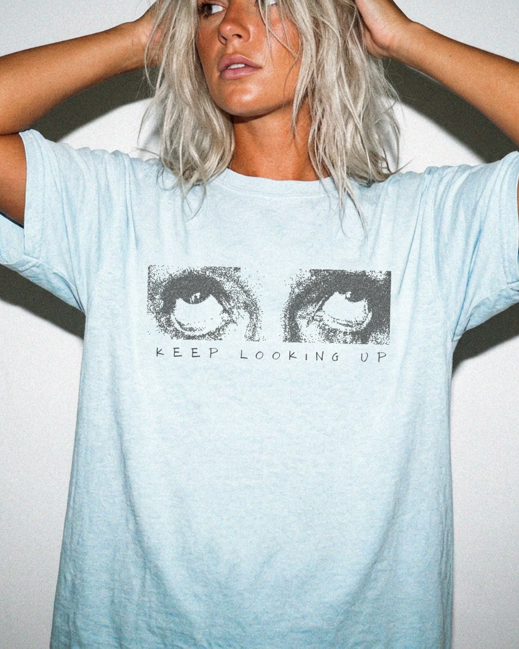 Keep Looking Up | Tee