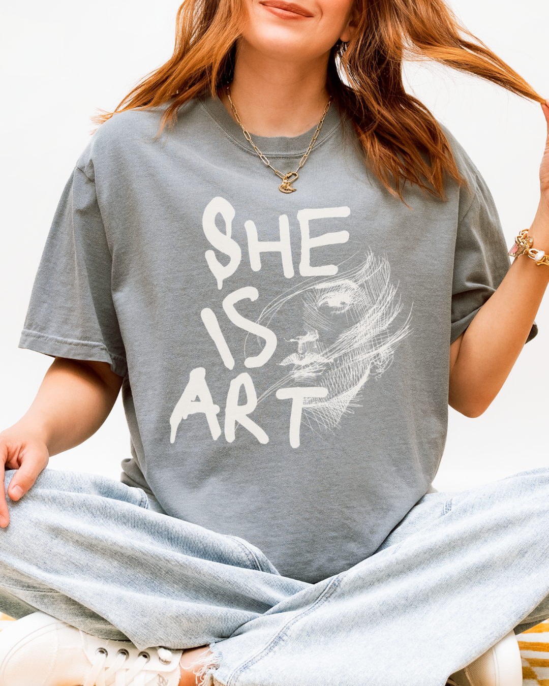 She Is Art | Tee