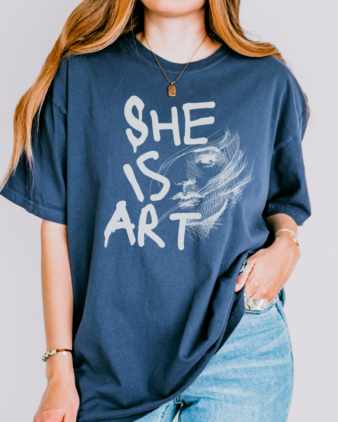 She Is Art | Tee